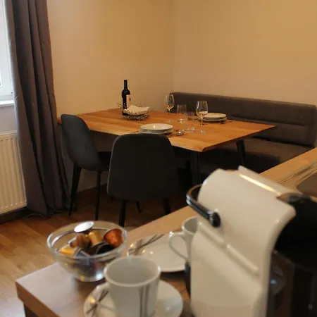 Gemuetliches Haeuschen In *