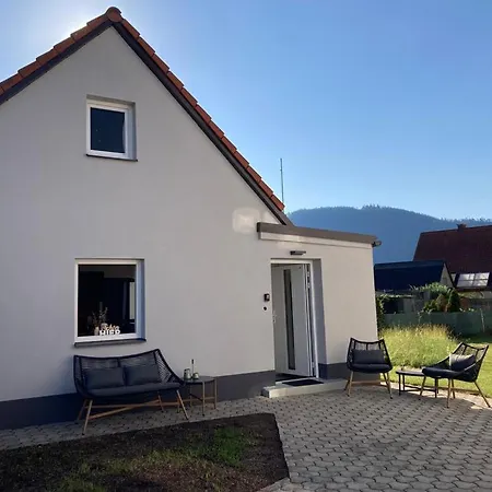 Gemuetliches Haeuschen In Lägenhet
